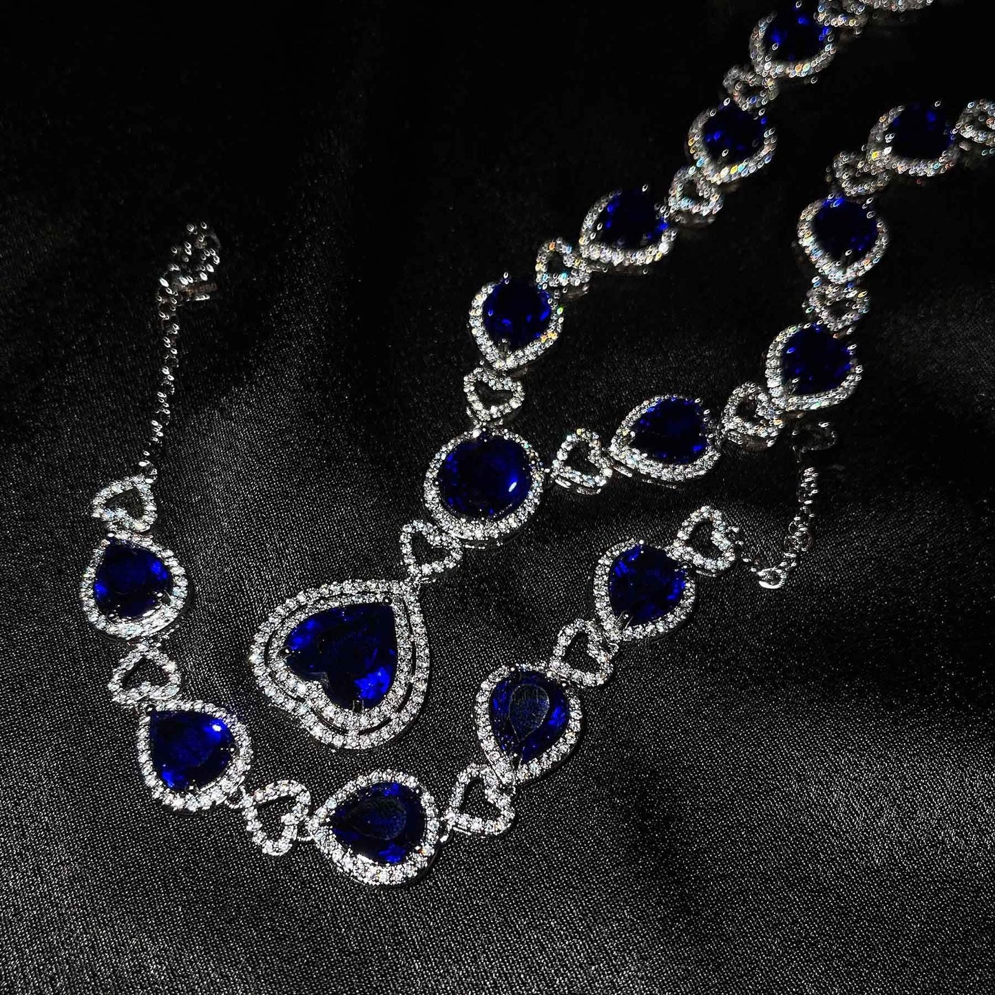 Luxurious Heart of the Ocean Blue Diamond Necklace