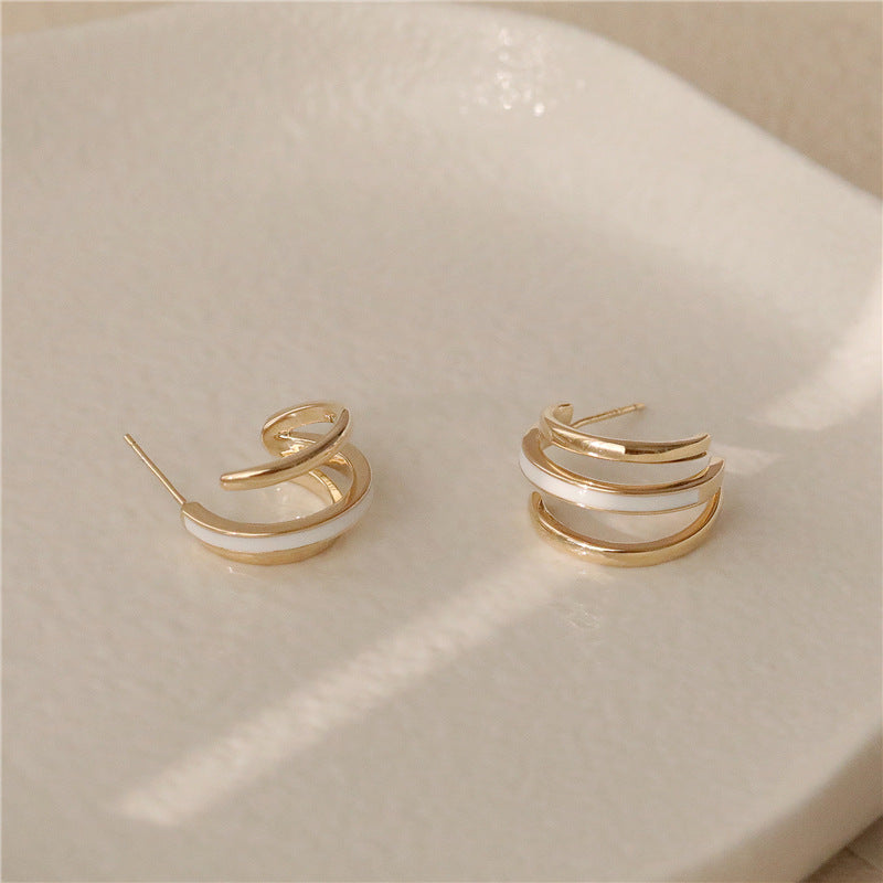 White three circle earrings