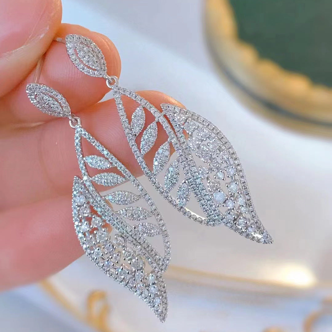 Stylish diamond-filled exaggerated leaf earrings