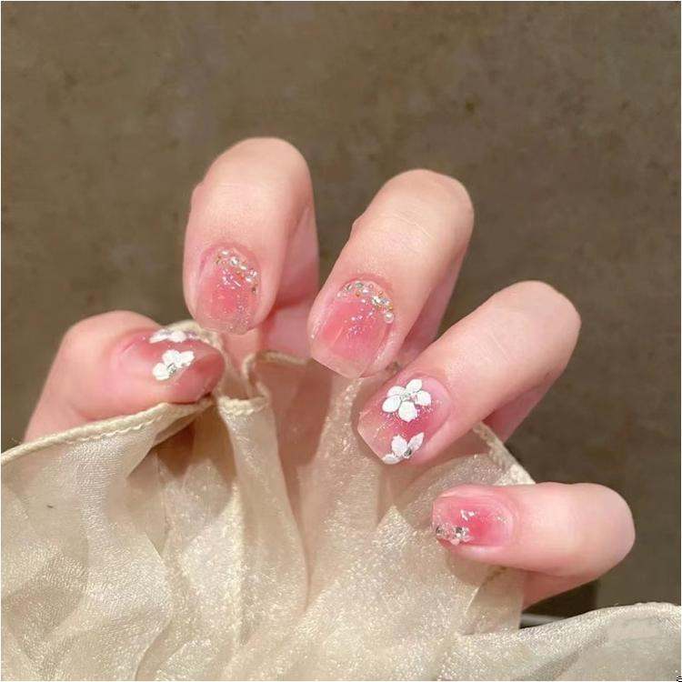 Flower Pearl Press On Nails