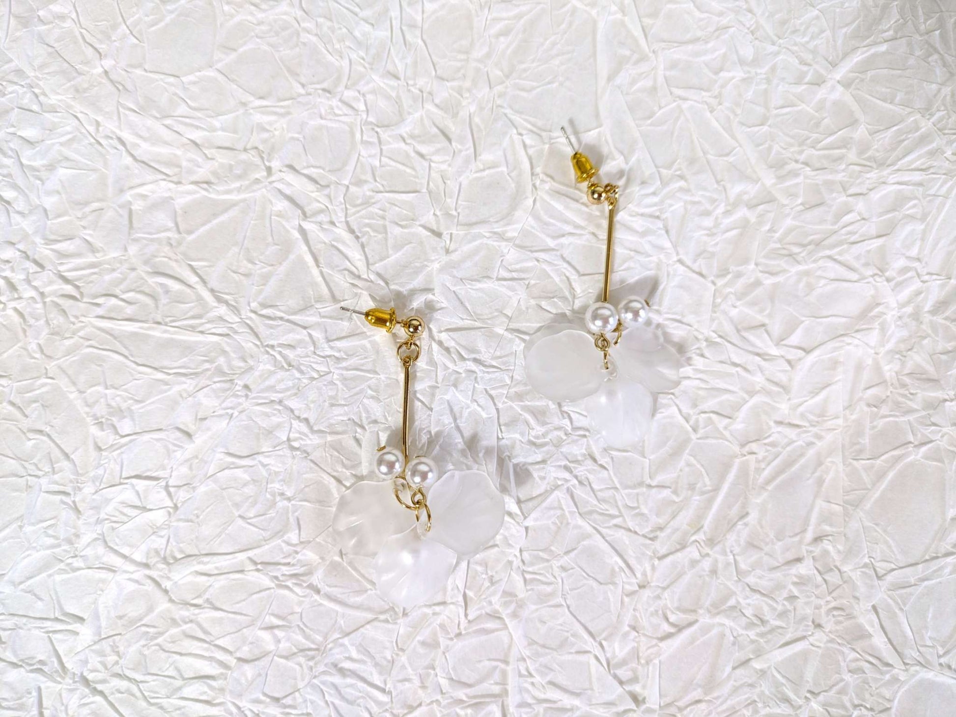 Long Flower Pearl Earrings