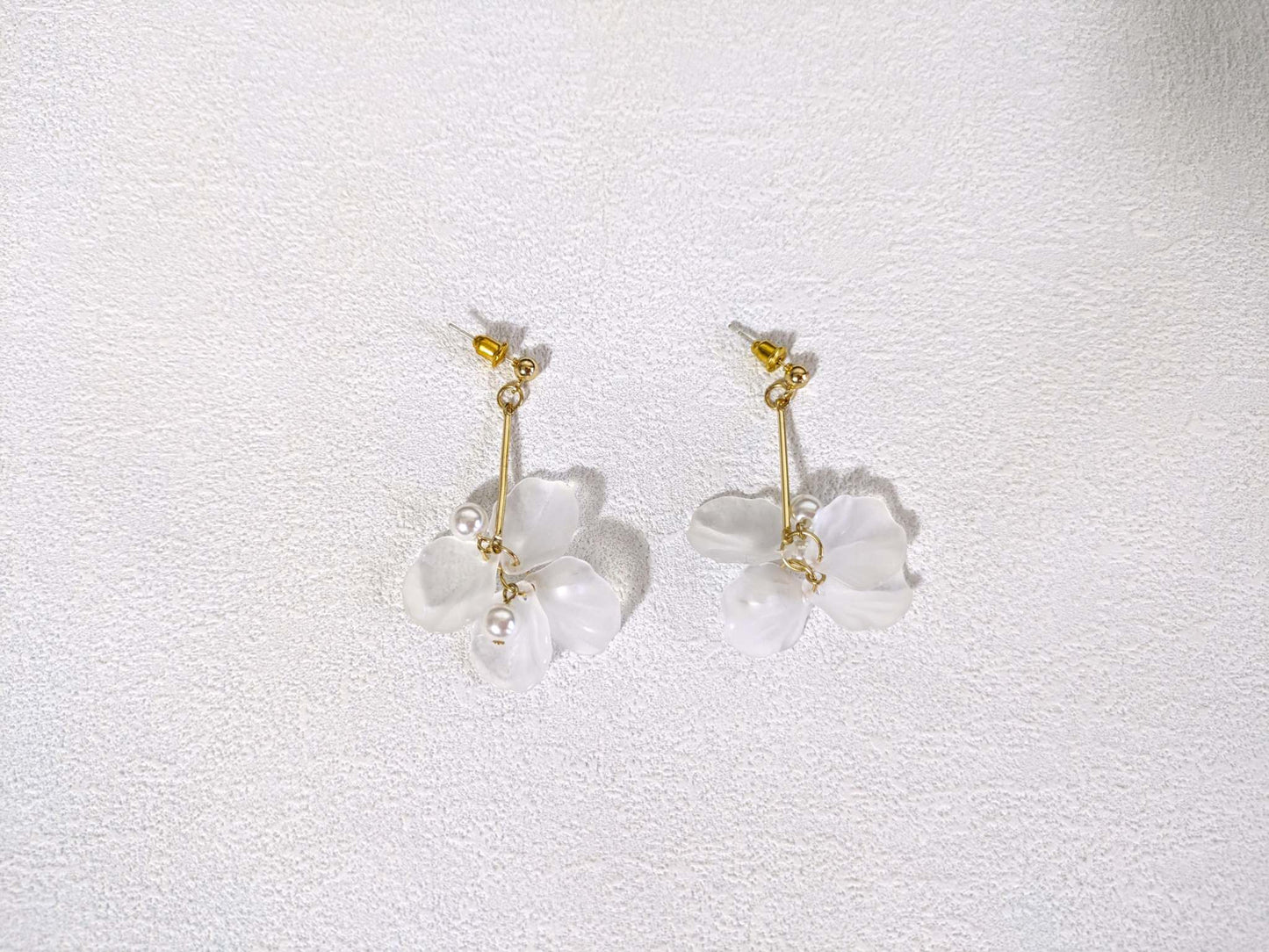 Long Flower Pearl Earrings