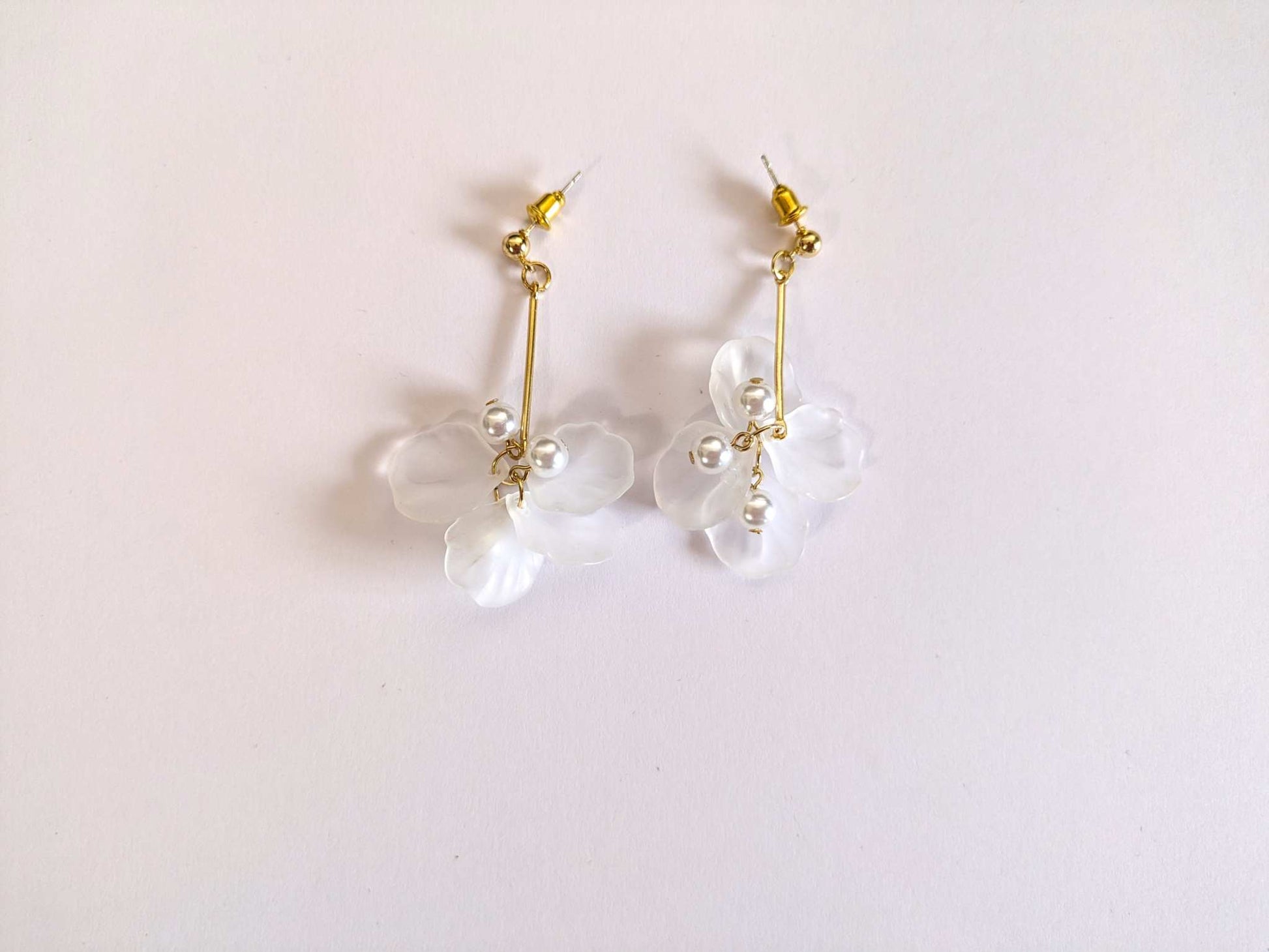 Long Flower Pearl Earrings