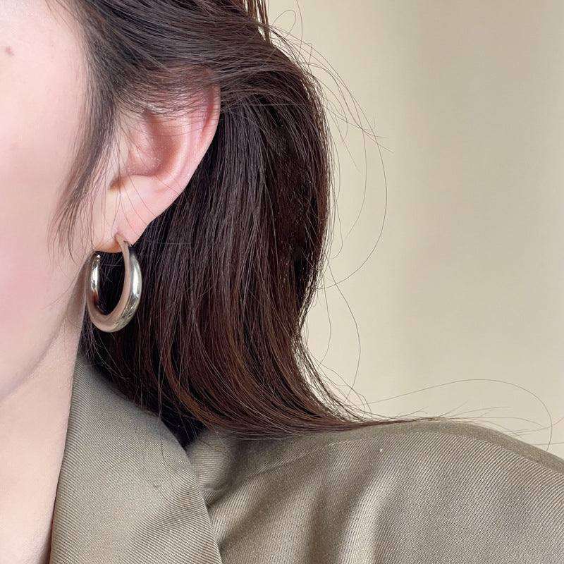 High End C-Shaped Silver Earrings