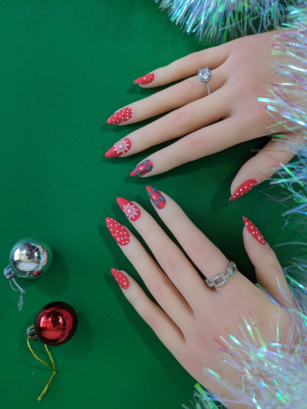 Santa Series Nine-Spot with Fireworks Press On Nails