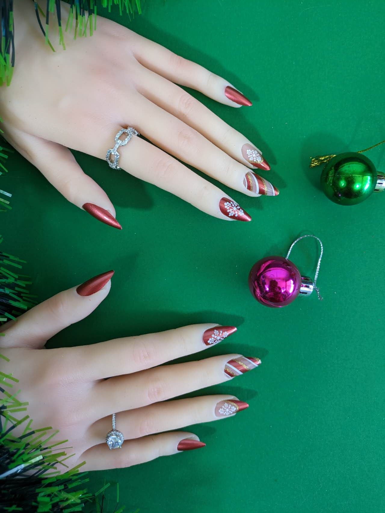 Santa Series Ten-Snow with Stripe Press On Nails