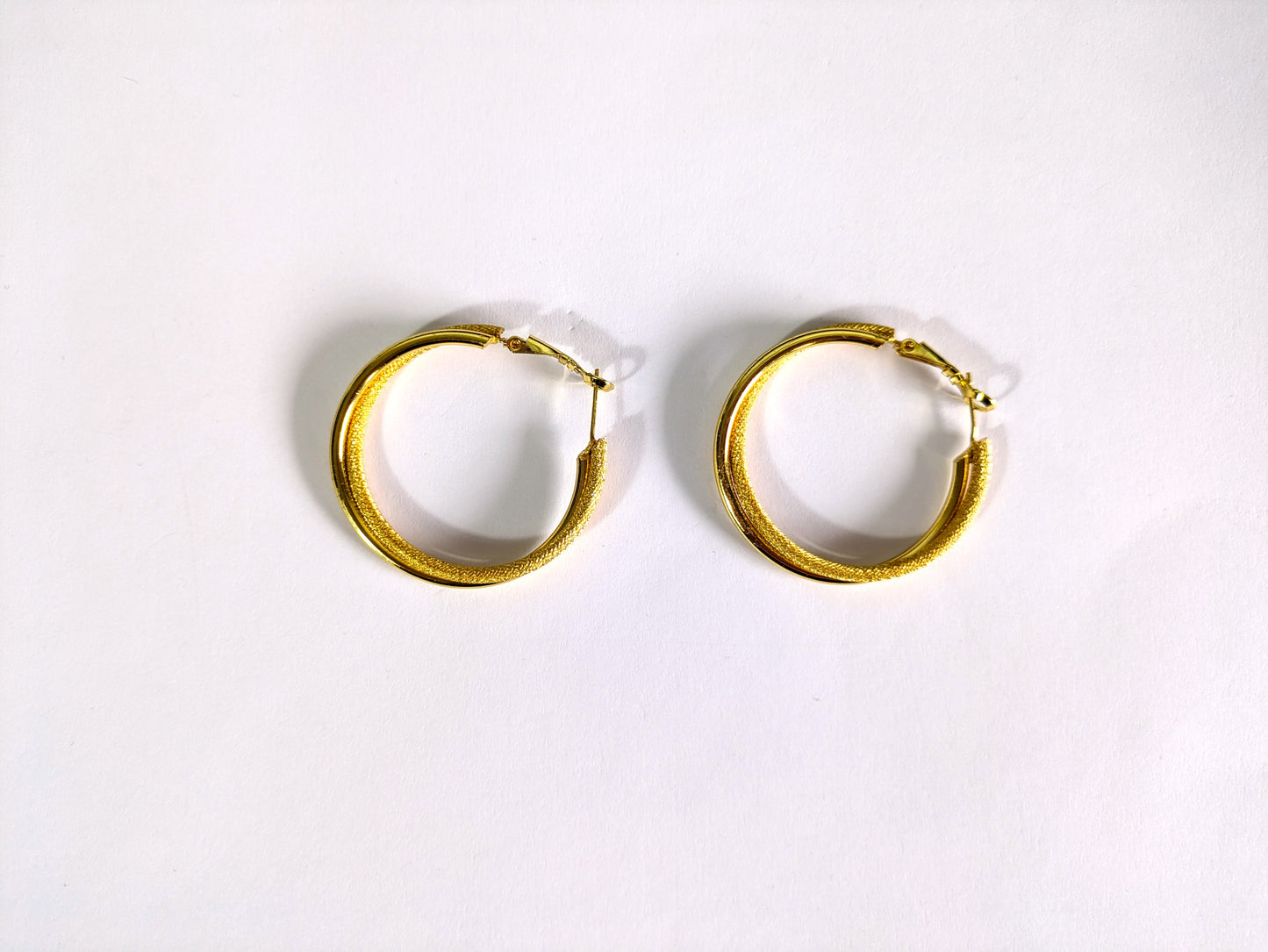 Versatile commuting frosted texture  hoop earrings